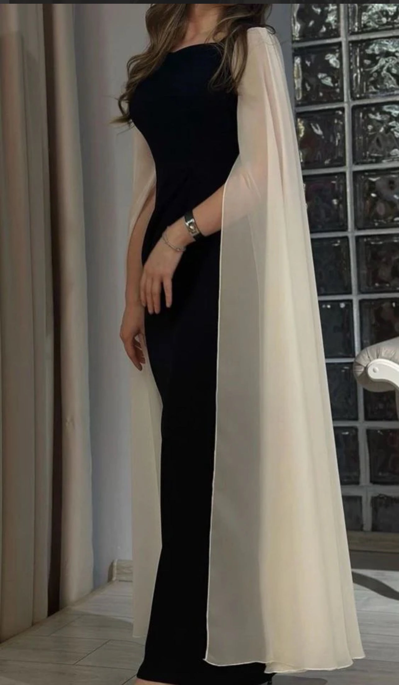 Vestido negro manga larga