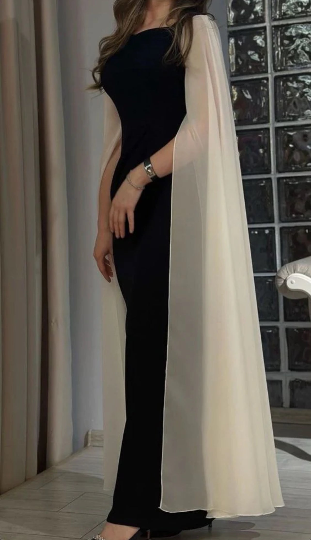 Vestido negro manga larga