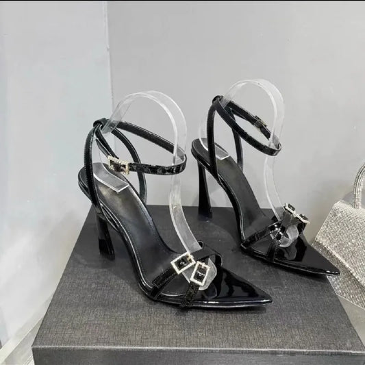 Sandalias